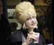 Cyndi Lauper en blonde façon Kelly Osbourne (5 octobre 2010)