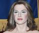 Letizia d'Espagne ne devait pas être très satisfaite de sa première statue de cire. La seconde n'est pas beaucoup mieux, surtout le maquillage bleu pâle au-dessus de ses yeux ! 