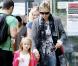 Heidi Klum s'occupe de ses petits qui sortent de leur cours de sport, le  23 octobre 2010