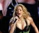 Shakira se produit sur le scène du Staples Center de Los Angeles, samedi 23 octobre, dans le cadre du  The Sun come out World Tour 2010 .