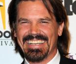 Josh Brolin, à l'occasion du 14e Hollywood Awards Gala, au Beverly Hilton de Beverly Hills, à Los Angeles, le 25 octobre 2010.