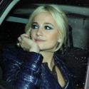 Donatella Versace invite Pixie Lott au lancement de son nouveau pari fou !