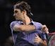 Des images de la demi-finale opposant Gaël Monfils à Roger Federer lors du Masters Series de Paris-Bercy qui a vu la victoire du Français sur le score de 7-6/6-7/7-6, à Paris, le 13 novembre 2010.