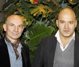 Gigi Vezzola et Matteo Sinigaglia à l'occasion de la soirée d'inauguration de la boutique Replay, à Paris, le 25 novembre 2010.