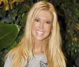Tara Reid à l'occasion de la soirée d'inauguration de la boutique Replay, à Paris, le 25 novembre 2010.