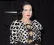 Habituellement Dita Von Teese est la classe incarnée, cette fois-ci la strip-teaseuse a forcé un peu trop sur les pois. 