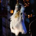 Kylie Minogue : Divine reine des neiges aux côtés de Maria Carey en Miss Santa !