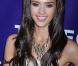 Jessica Alba adopte elle aussi un parfait brushing pour dompter sa longue chevelure