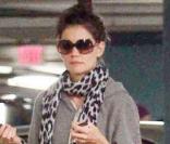 Katie Holmes fait ses courses à Beverly Hills, le 4 décembre 2010.