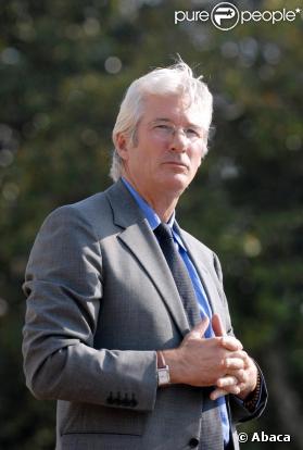 Richard Gere a des soucis avec ses voisins...