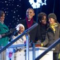 Barack Obama et sa belle famille s'accordent une soirée avec le Père Noël !