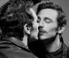 Le sexy James Franco se séduit lui-même, et ne laisse personne indifférent !