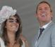 Selon la presse anglaise, Elizabeth Hurley aurait une aventure avec l'ancien joueur de cricket australien Shane Warne. Ils se sot rencontrés aux courses Goodwood le 27 juillet 2010
