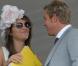 Selon la presse anglaise, Elizabeth Hurley aurait une aventure avec l'ancien joueur de cricket australien Shane Warne. Ils se sot rencontrés aux courses Goodwood le 27 juillet 2010