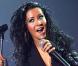 Christina Aguilera en octobre 2003 sur la scène de Bercy, à Paris