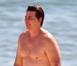Cyndi Lauper, son mari David Thorton, leur fils Declyn Wallace et quelques amis sont en vacances sur la plage de Punta Del Este en Uruguay le 26 décembre 2010