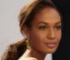 Le top Joan Smalls rejoindra la prestigieuse écurie Estée Lauder dès mai 2011.