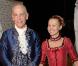 Découvrez John Malkovich en élégant Casanova sous les yeux de sa femme !