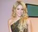 Shakira divine sur scène comme sur le tapis rouge