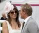 Liz Hurley et son amant ne peuvent plus retenir leur passion !