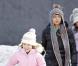 Hugh Jackman et ses enfants Oscar et Ava, dans les rues de New York le 27 janvier 2011