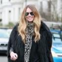 Elle Macpherson : Prise en flagrant délit par une brigade très spéciale...