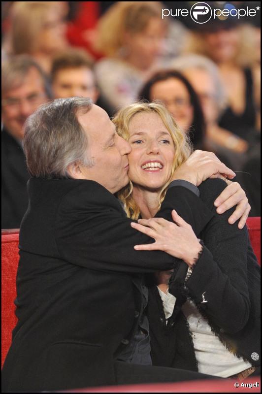 Fabrice Luchini et Sandrine Kiberlain lors de l'enregistrement de Vivement Dimanche, émission diffusée le 6 février 2011 sur France 2