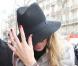 Kate Moss sort de son hôtel le Ritz à Paris, le 4 février 2011.