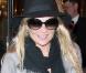Kate Moss sort de la brasserie Lipp à Paris, le 4 février 2011.
