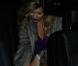 Kate Moss sort du restaurant Raspoutine à Paris, le 3 février 2011.