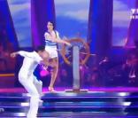 Sofia Essaïdi sur du quickstep dans Danse avec les stars