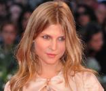 Clémence Poésy est remplacée par Déborah François dans le rôle principal des  Tribulations d'une caissière .
