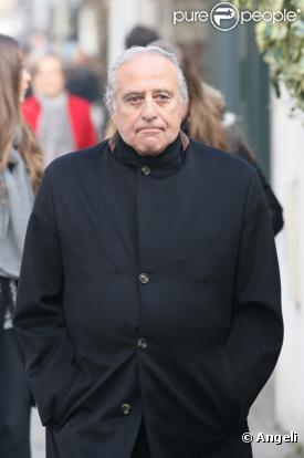 Daniel Hechter lors des obsèques de Jennifer Hechter à l'église Sainte Cécile de Boulogne le 2 mars 2011