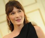 Carla Bruni sera présente à Cannes pour le film de Woody Allen <em>Minuit à Paris</em>, qui fera l\'ouverture du festival le 11 mai 2011.