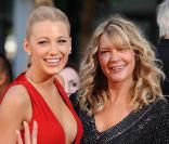 Blake Lively et sa maman lors des Emmy Awards en 2009