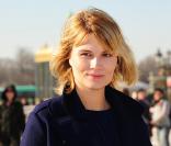 Marina Hands lors du défilé Chloé à Paris le 7 mars 2011 aux Tuileries