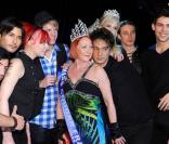 Les anciens de Secret Story et de Dilemme n'ont pas résisté à une cougar rousse!