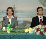 Le chef d'orchestre Yakov Kreizberg est décédé le 15 mars 2011 à 51 ans des suites d'un cancer. Il était notamment à la tête du Philharmonique de Monte-Carlo. Photo : en 2007 à Paris, lors de sa nomination, avec SAS Caroline de Hanovre. 