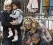 Heidi Klum en famille à Los Angeles au centre commercial The Grove le 18 mars 2011
