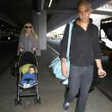 PHOTOS : Emma Bunton prend l'avion en famille et avec bébé