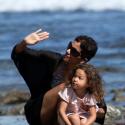 Halle Berry : maman attentionnée... et femme terriblement sexy !