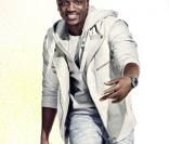 Campagne H&M Fashion against Aids 2011 avec Akon