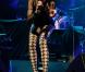 Jessie J, avec son répertoire éclectique et son style choc, sexy-sexo voire boyish, défraie les charts britanniques. A Londres le 27 mars 2011, au Royal Albert Hall, pour le Teenage Trust Cancer. 