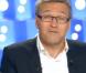 Laurent Ruquier anime  On n'est pas couché , tous les samedis sur France 2.