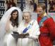 1er avril 2011 : Le jour idéal pour l'artiste anglaise Alison Jackson, connue pour ses fausses photos compromettantes de sosies de stars, pour promener les sosies de William et Kate et promouvoir leur album de mariage !