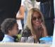 Beyoncé et son mari Jay-Z déjeunent à L'Avenue à Paris, avec le neveu de Beyoncé, Daniel, le 20 avril 2011