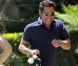 Cash Warren dans un tendre moment de complicité avec sa fille Honor 3 ans. Avril 2011 à Los Angeles