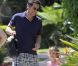 Cash Warren dans un tendre moment de complicité avec sa fille Honor 3 ans. Avril 2011 à Los Angeles