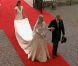 La future mariée, Kate Middleton, arrive en l'abbaye de Westminster, à Londres, au bras de son père Michael Middleton. Le 29 avril 2011