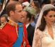Kate Middleton, aux côtés de son futur époux le prince William, en l'abbaye de Westminster, à Londres, le 29 avril 2011. Harry et Michael Middleton les entourent.